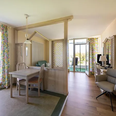Apartment Stylish Holiday Apartment Near The Spa Park In Bad Birnbach *