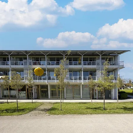 Stylish Near The Park In *